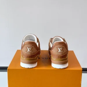 Louis Vuitton Trainer Sneaker - LS296