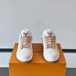 Louis Vuitton Trainer Sneaker - LS298