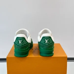 Louis Vuitton Trainer Sneaker - LS300