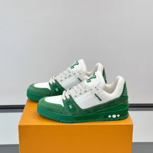 Louis Vuitton Trainer Sneaker - LS300