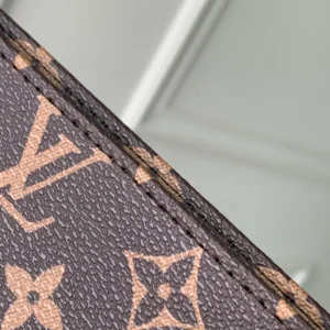 Louis Vuitton Trio Toilet Pouch Mon Monogram - LCP028