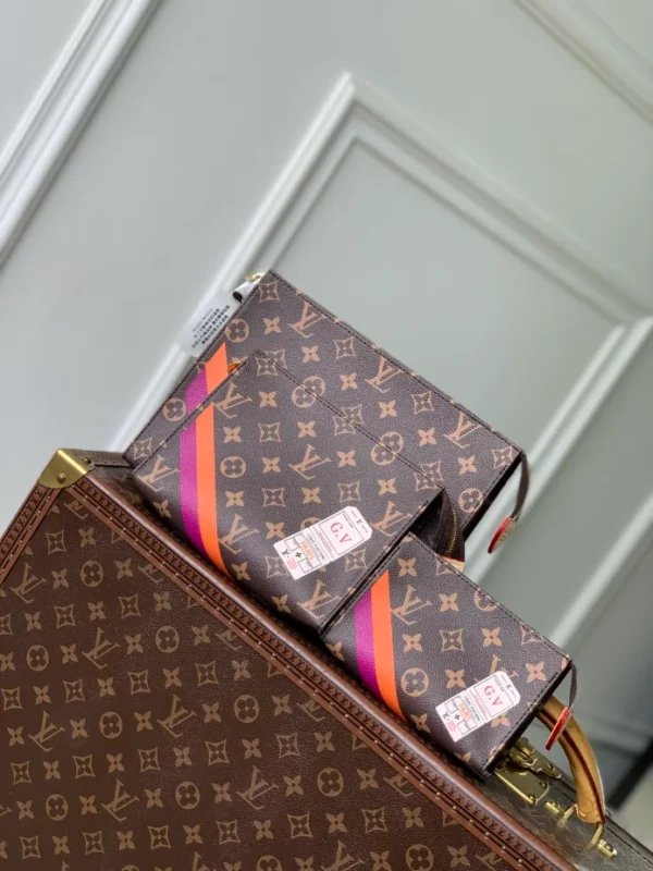 Louis Vuitton Trio Toilet Pouch Mon Monogram - LCP028