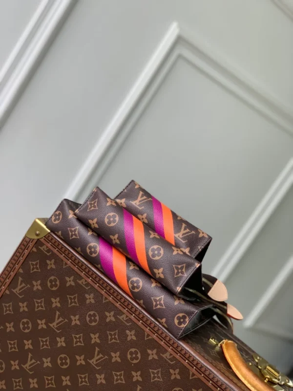 Louis Vuitton Trio Toilet Pouch Mon Monogram - LCP028