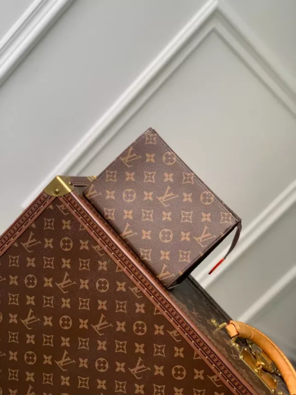 Louis Vuitton Trio Toilet Pouch Monogram Canvas - LCP053