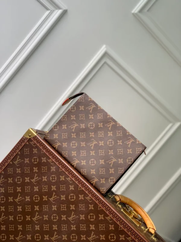 Louis Vuitton Trio Toilet Pouch Monogram Canvas - LCP053