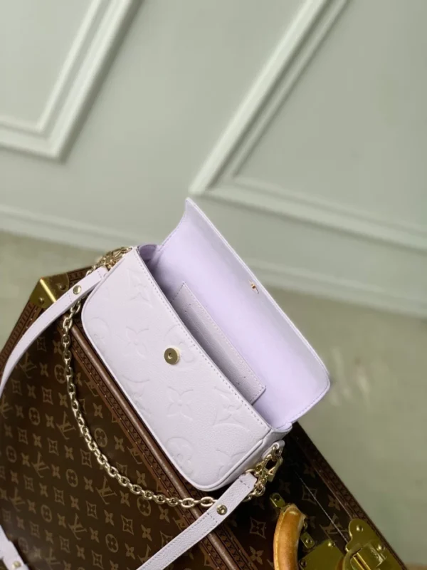 Louis Vuitton Wallet On Chain Ivy - LH113