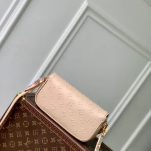 Louis Vuitton Wallet On Chain Ivy - LH114