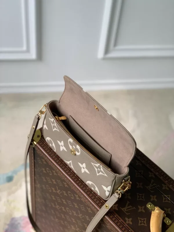 Louis Vuitton Wallet On Chain Ivy - LH88
