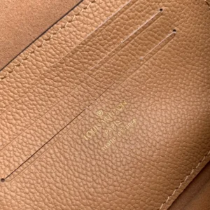 Louis Vuitton Wallet On Chain Ivy - LH89
