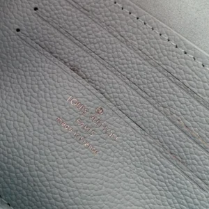 Louis Vuitton Wallet On Chain Ivy - LH90