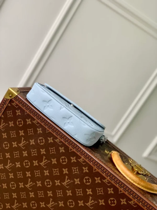 Louis Vuitton Wallet On Chain Ivy - LH90