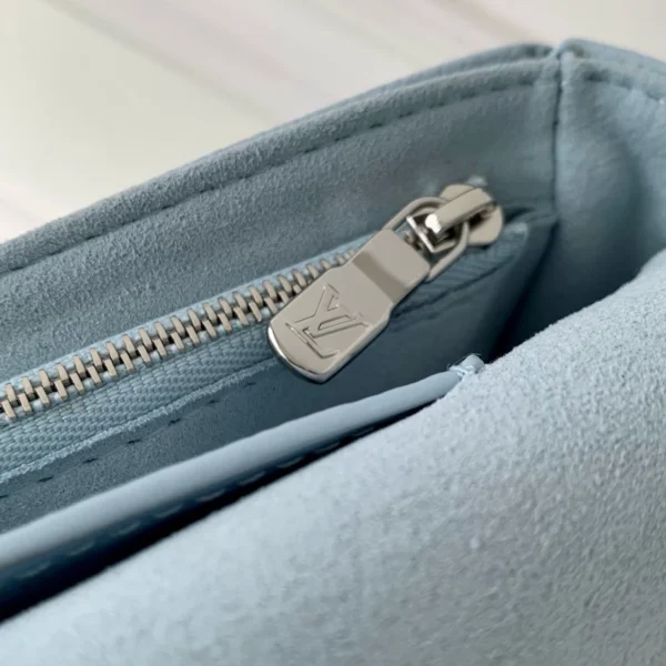 Louis Vuitton Wallet On Chain Ivy - LH90