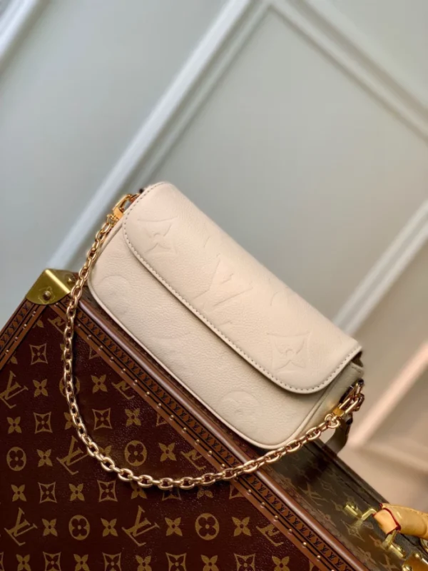 Louis Vuitton Wallet On Chain Ivy - LH91