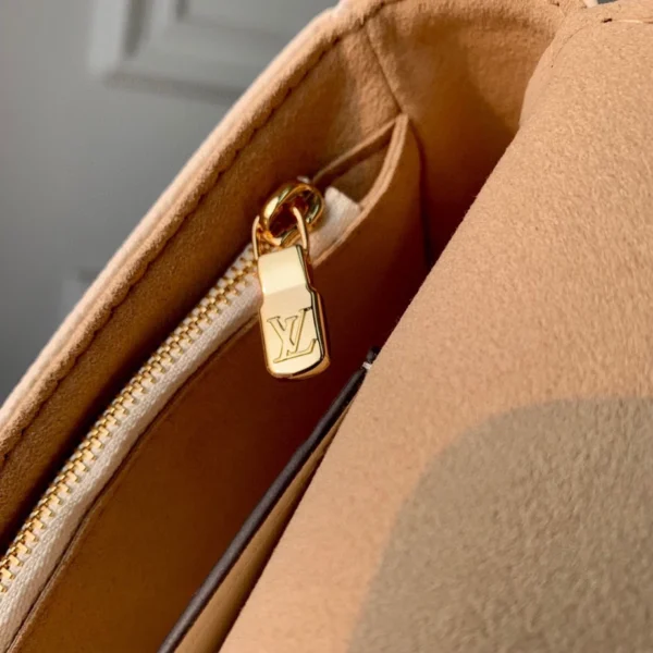 Louis Vuitton Wallet On Chain Ivy - LH91