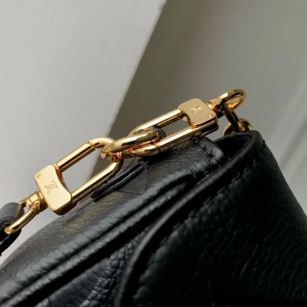 Louis Vuitton Wallet On Chain Ivy - LH92