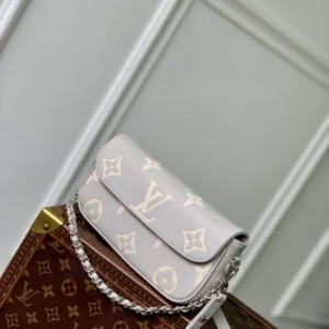 Louis Vuitton Wallet On Chain Ivy - LH93