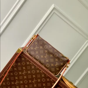 Louis Vuitton Wallet On Chain Ivy Monogram Reverse Canvas - LH79