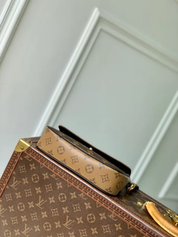 Louis Vuitton Wallet On Chain Ivy Monogram Reverse Canvas - LH79