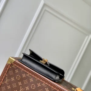 Louis Vuitton Wallet On Chain LV Bloom - LH102