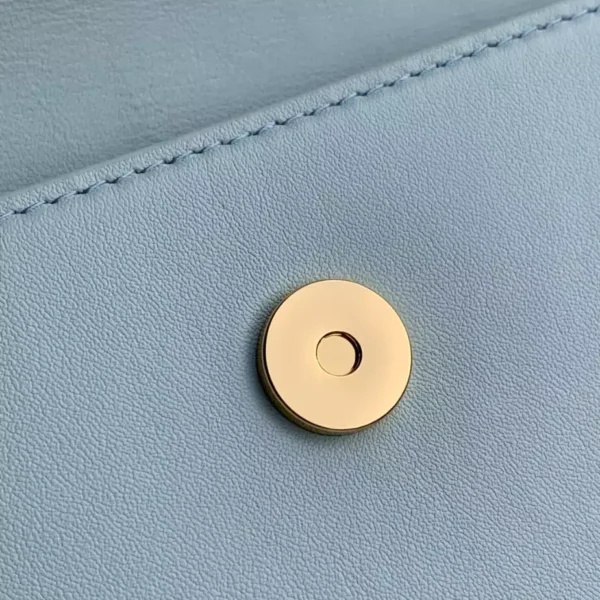 Louis Vuitton Wallet On Chain LV Bloom - LH103