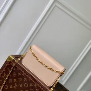 Louis Vuitton Wallet On Chain LV Bloom - LH104