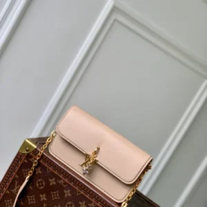 Louis Vuitton Wallet On Chain LV Bloom - LH104