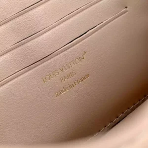 Louis Vuitton Wallet On Chain LV Bloom - LH104