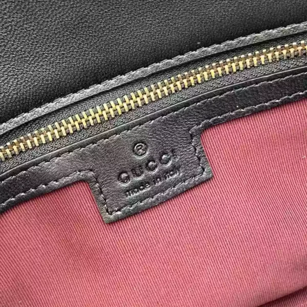GG Marmont Medium Shoulder Bag - GH47