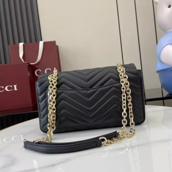 GG Marmont Medium Shoulder Bag - GH47