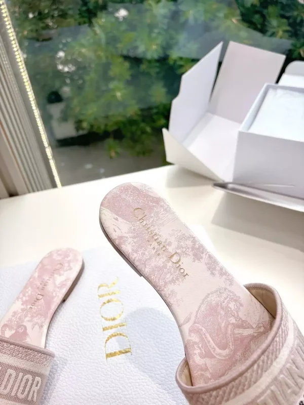 Dior Slippers - SD36