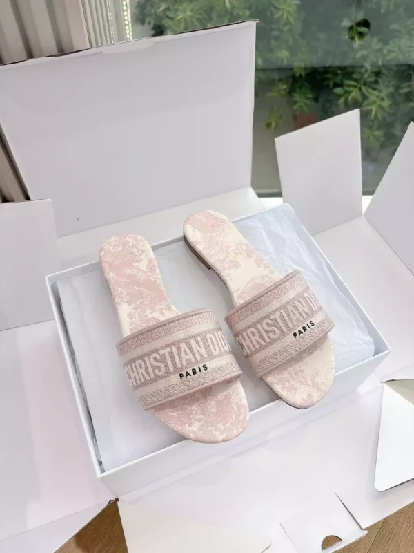 Dior Slippers - SD36