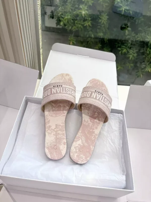 Dior Slippers - SD36