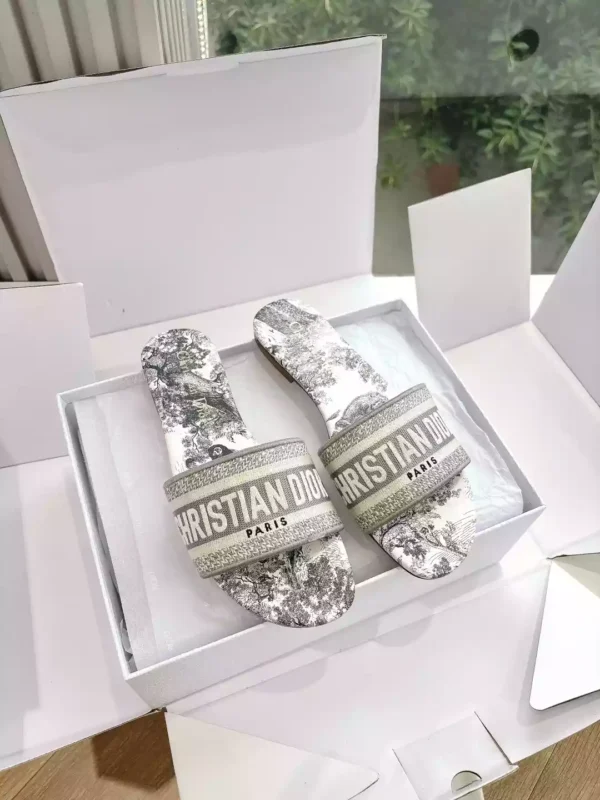 Dior Slippers - SD37