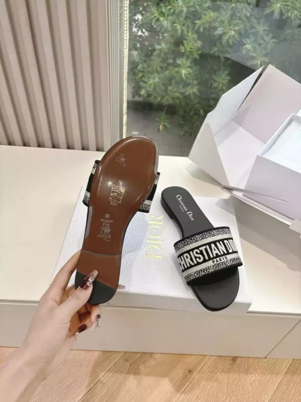 Dior Slippers - SD38