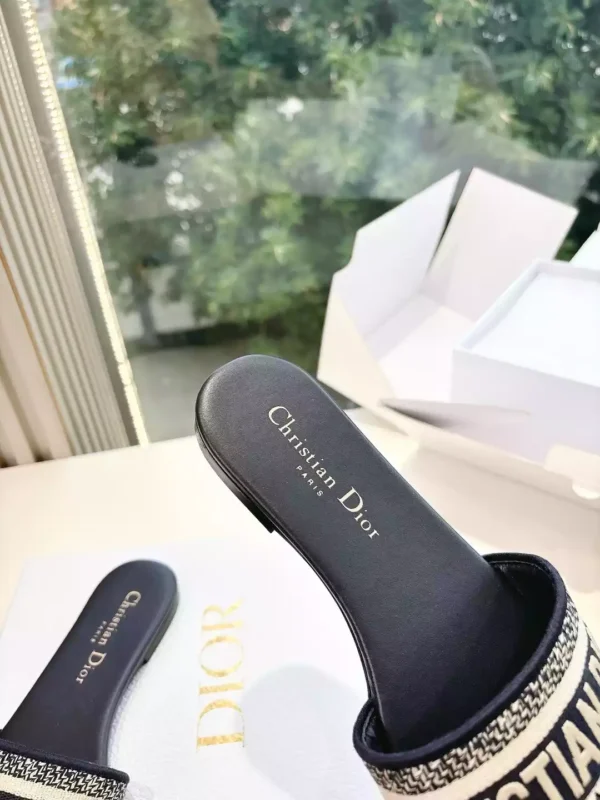 Dior Slippers - SD39