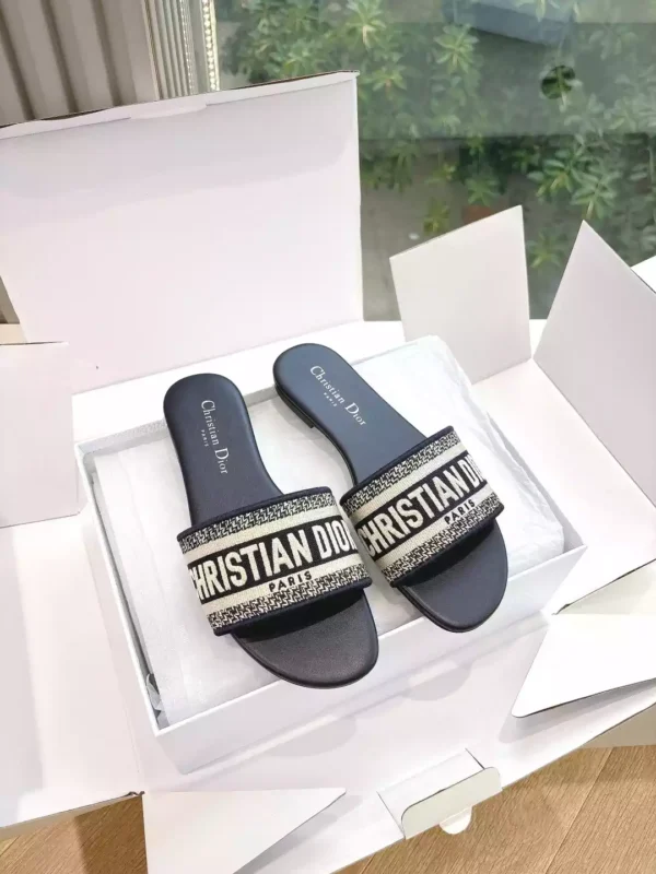 Dior Slippers - SD39