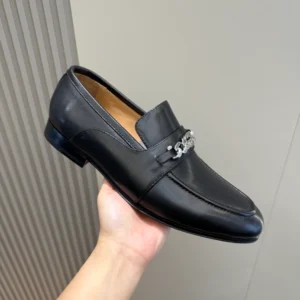 Gucci Men's Leather Loafers With Interlocking G In Black - GL30