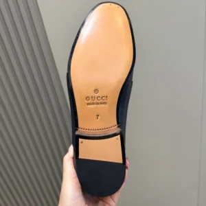 Gucci Men's Leather Loafers With Interlocking G In Brown - GL29