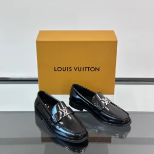 Louis Vuitton Major Loafers Black Glazed Calf Leather - LL37