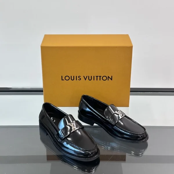 Louis Vuitton Major Loafers Black Glazed Calf Leather - LL37