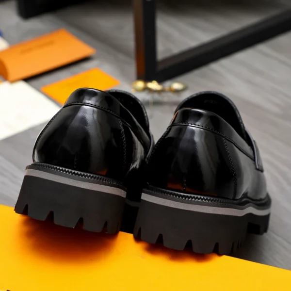 Louis Vuitton Major Loafers Black Leather - LL42