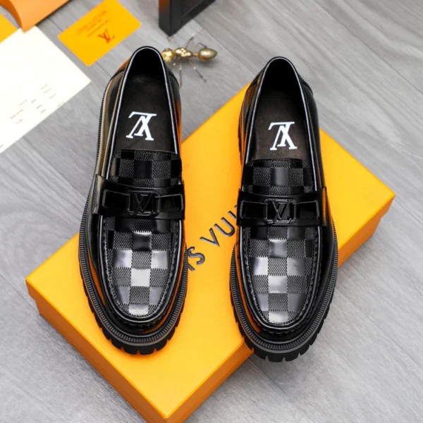 Louis Vuitton Major Loafers Black Leather - LL42