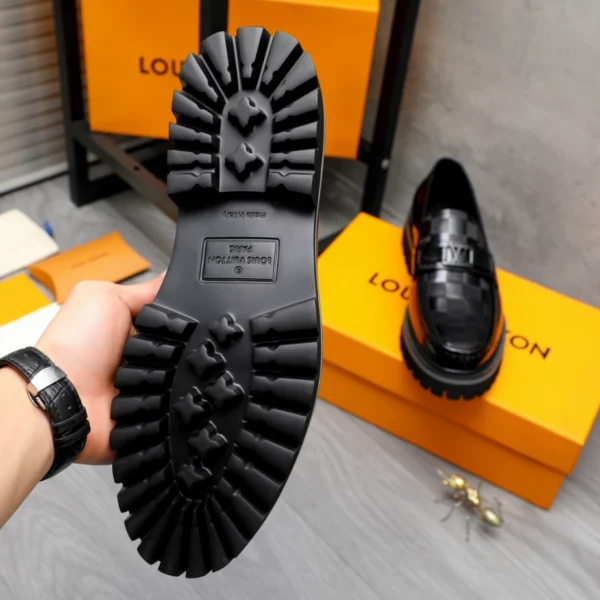 Louis Vuitton Major Loafers Black Leather - LL42