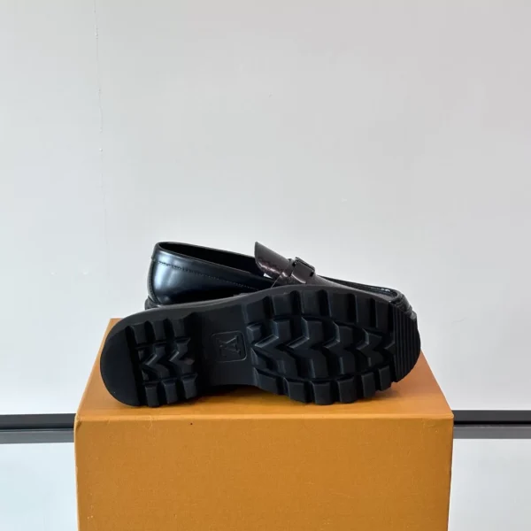 Louis Vuitton Major Loafers Black Leather - LL46