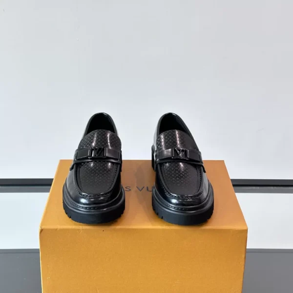 Louis Vuitton Major Loafers Black Leather - LL46
