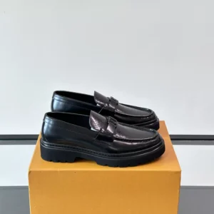 Louis Vuitton Major Loafers Black Leather - LL46