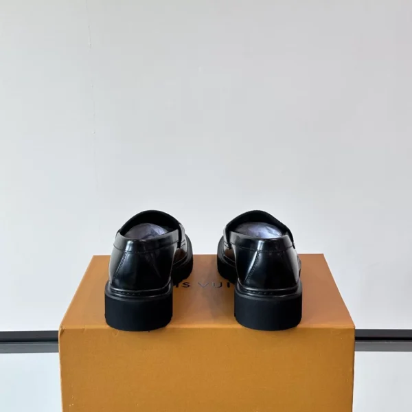 Louis Vuitton Major Loafers Black Leather - LL46