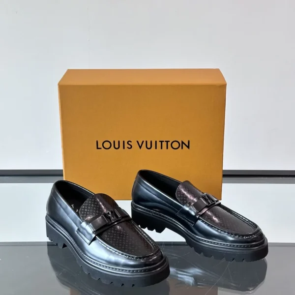 Louis Vuitton Major Loafers Black Leather - LL46