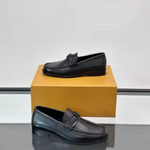 Louis Vuitton Major Loafers In Black - LL52