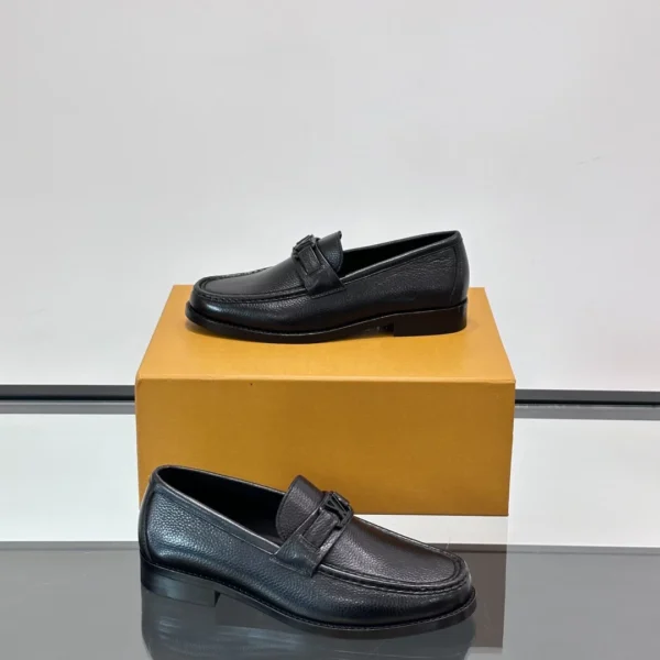 Louis Vuitton Major Loafers In Black - LL52